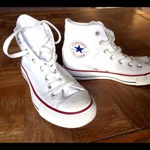 Converse Women White High Top sz7