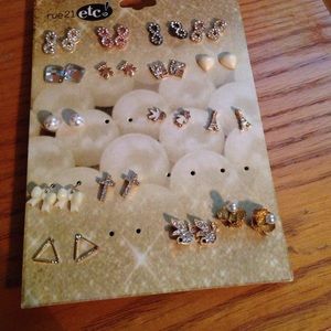 Rue 21 earrings