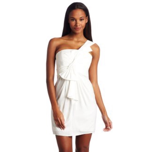 BCBGMaxAzria Dresses & Skirts - BCBGMAXAZRIA Ivory Palais Bow Cocktail Dress 4