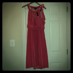 White House Black Market Beautiful summer Dress..