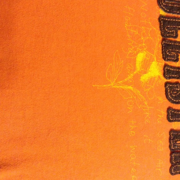 Shirt - Picture 2 of 2