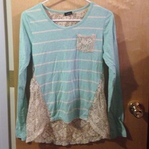 Long sleeve lace back stripped shirt