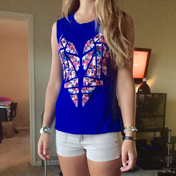 Retro Xhilaration blue top with cut out back