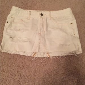 Mini white skirt