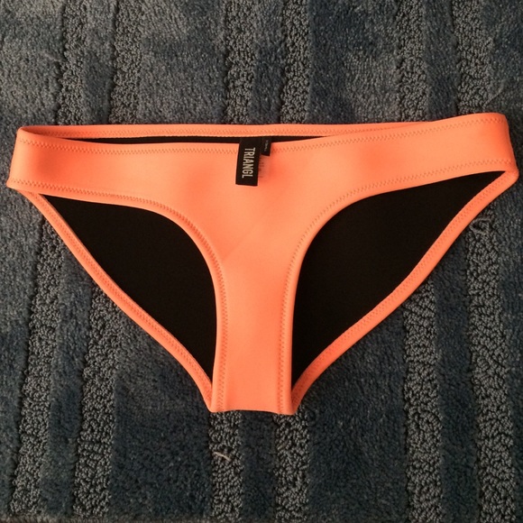 PRICE DROP! Authentic Triangl bottoms - size XS