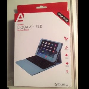 New with box Bluetooth keyboard iPad mini case