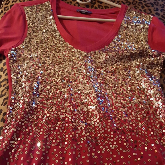 Sequin t - Picture 2 of 4