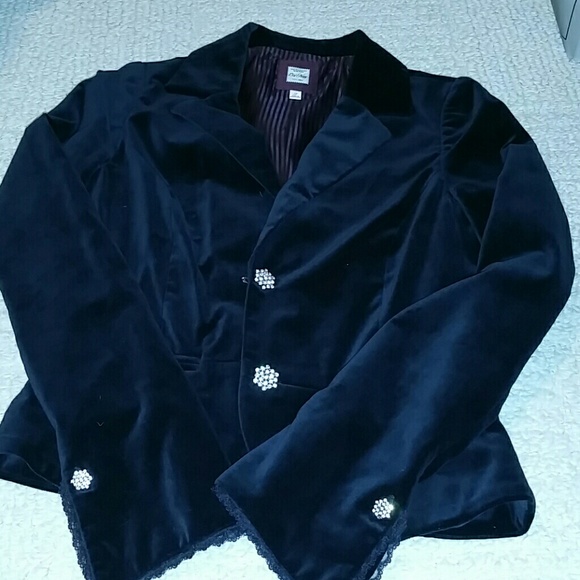 Black velvet blazer
