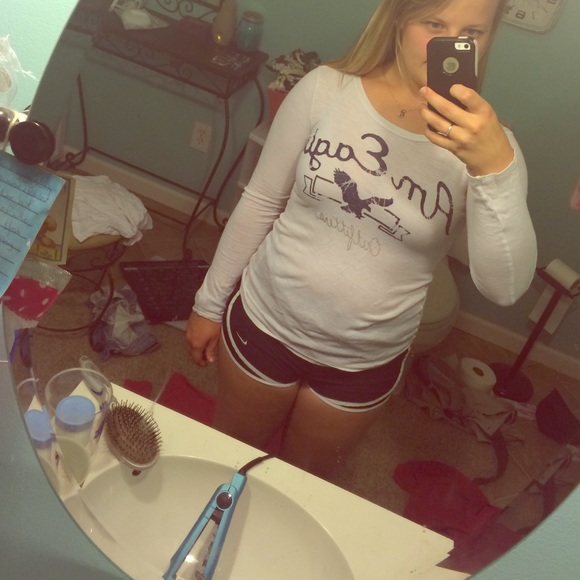 American Eagle small long sleeved tee - Picture 1 of 4