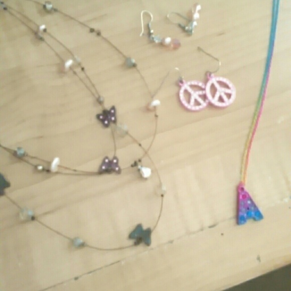 Pink Jewelry Bundle! - Picture 1 of 4
