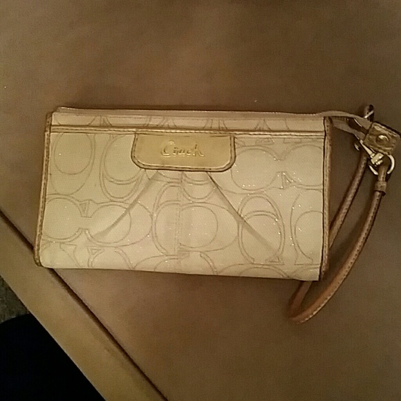Coach wristlet
