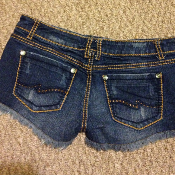 *SOLD in bundle* - Picture 2 of 4