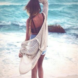 Brandy Melville Summer Moselle Cardigan