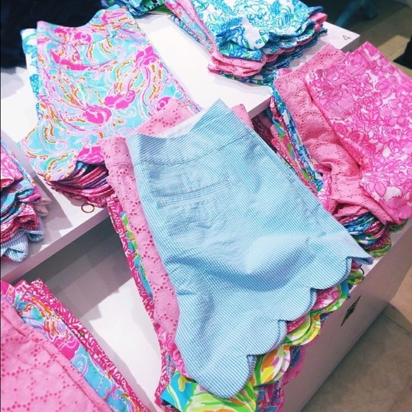 iOS any fun Lilly Pulitzer printed shorts SZ 14 - Picture 1 of 2