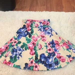 High waisted skirt
