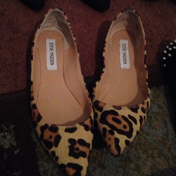 Steve Madden flats.