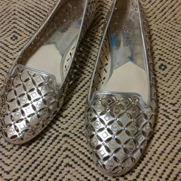Michael Kors Silver flats