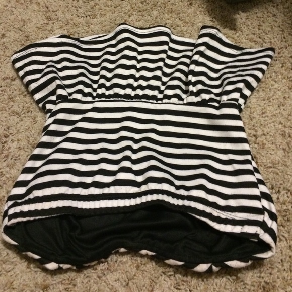 Strapless top - Picture 2 of 3