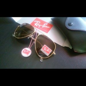 @Casrillo330 Aviator designer glasses brown lense