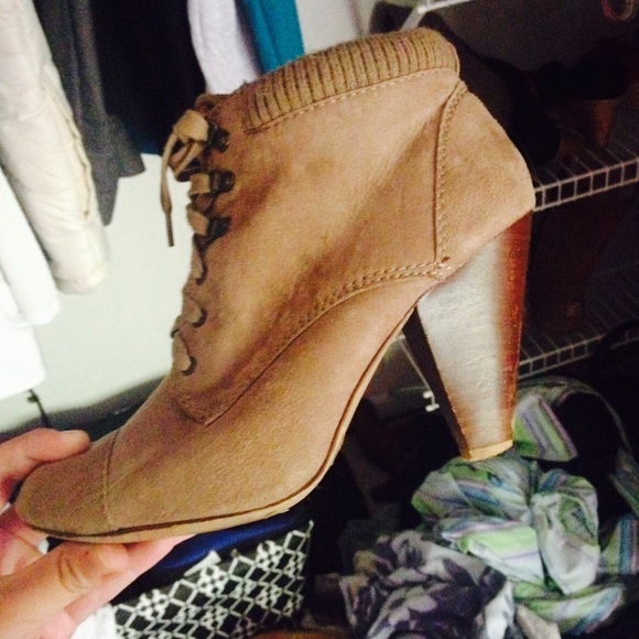 Forever 21 suede booties