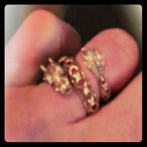 18k gold Dragon Coil ring by John Hardy