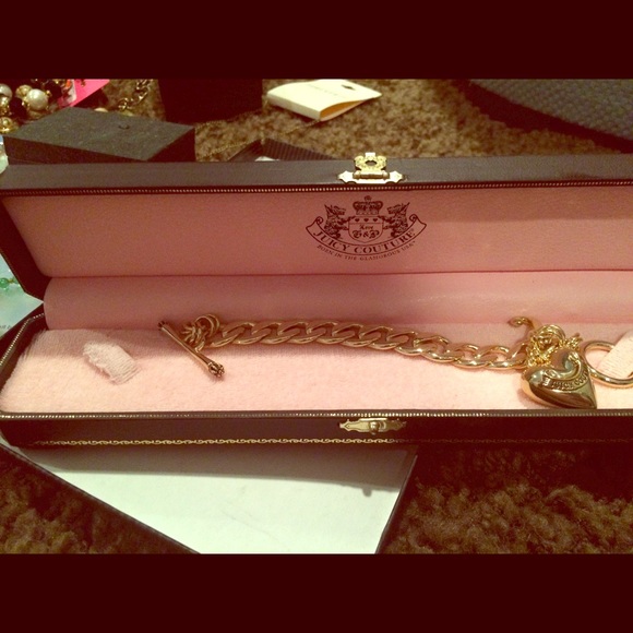 Juicy Couture Gold Heart Bracelet