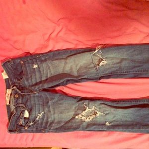 Hollister ripped skinny jeans