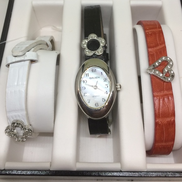 Gruen watch with changeable bands