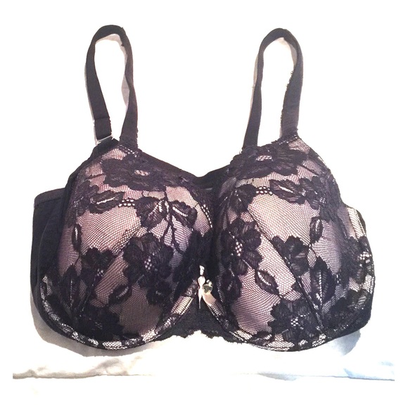 Victoria's Secret Body by Victoria bra