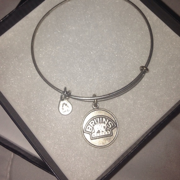 Boston Bruins alex & ani