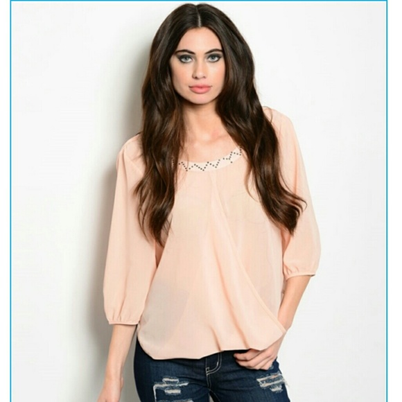 🎉HP🎉 by @wendac Sweethearts & Lace Peach Top! - Picture 2 of 3