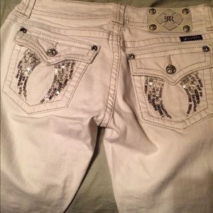 Miss Me Capris. Size 29