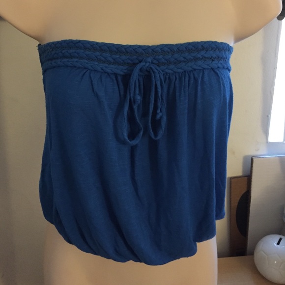 💥blue strapless top💥