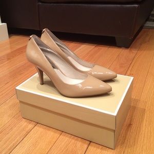 Michael Kors Mid Flex Pump