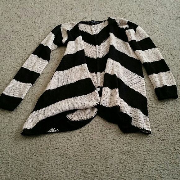 Light tan and black sweater