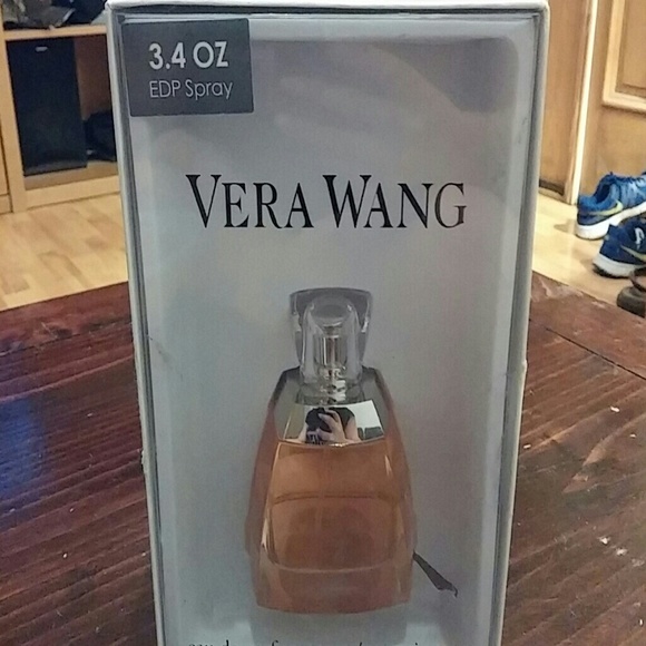 Vera wang perfume