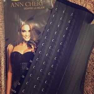 Ann Chery XS - REF #2021