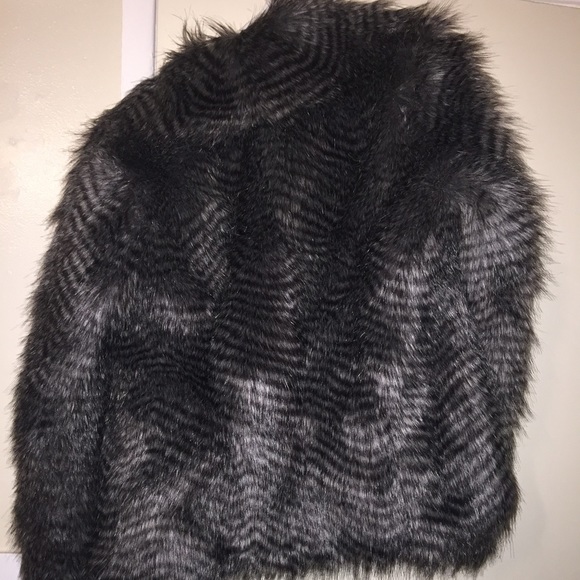 Faux fur jacket - Picture 4 of 4