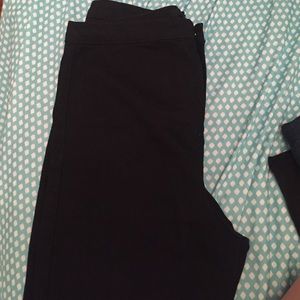Black high waisted jeans, never worn!!