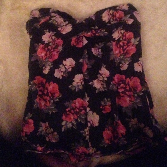Floral halter top