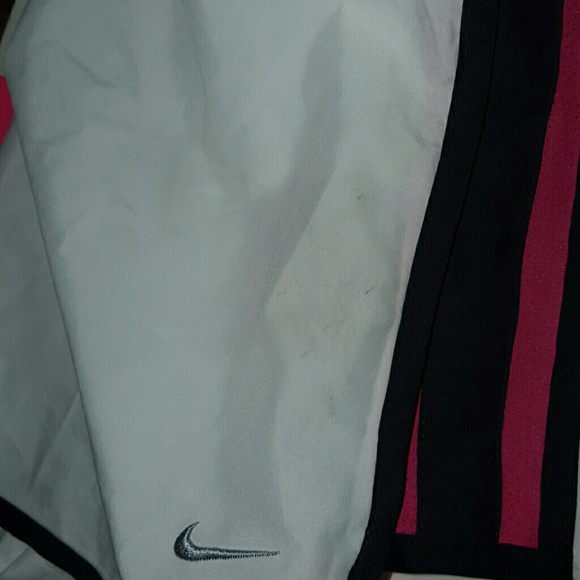 Nike dri fit shorts - Picture 2 of 4