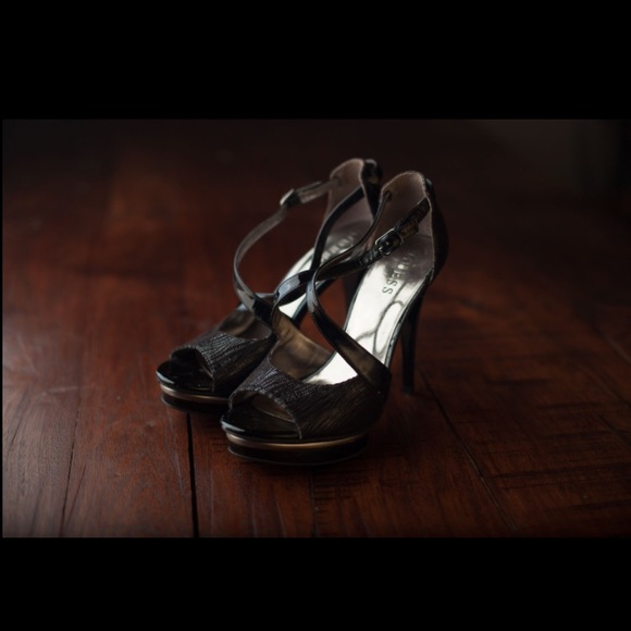 Guess platform heels