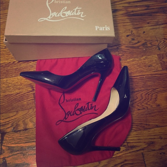 Cute pointy heels!