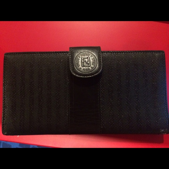Fendi wallet-black