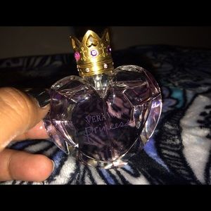 🌸Vera Wang's "Princess" perfume🌸
