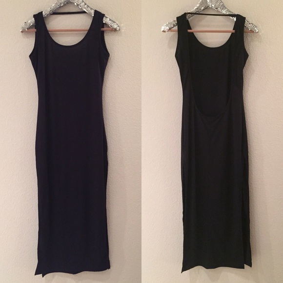 🚫BUNDLED🚫 Backless Mid-Length Dress - Picture 4 of 4