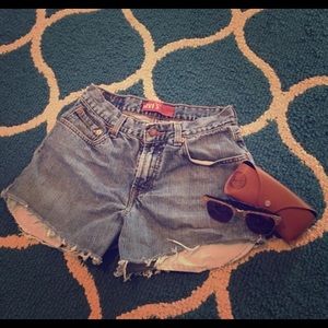 High waisted Levi Jean cutoff shorts