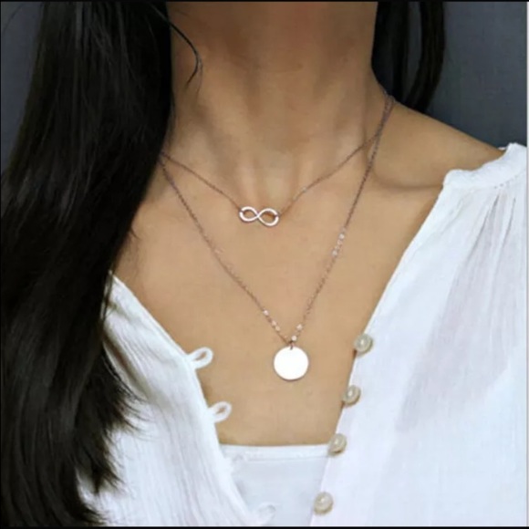 Silver circle infinity necklace