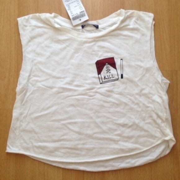 BRANDY MELVILLE "Cigarettes Kill" Crop Top