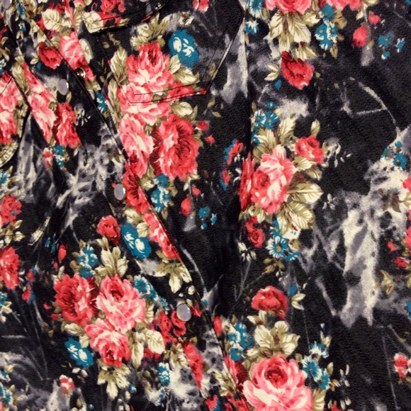 🌺floral denim dress🌺 BUNDLED - Picture 3 of 4